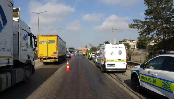 Adana’da Otoyolda Tırın Çarptığı Şahıs Hayatını Kaybetti