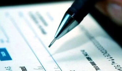 Bir devrin sonu! Elle yazılan senetler tarih oluyor