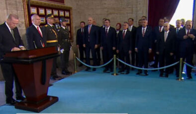 Devlet erkanı Anıtkabir’de… Cumhurbaşkanı Erdoğan’dan 103. yıl mesajı