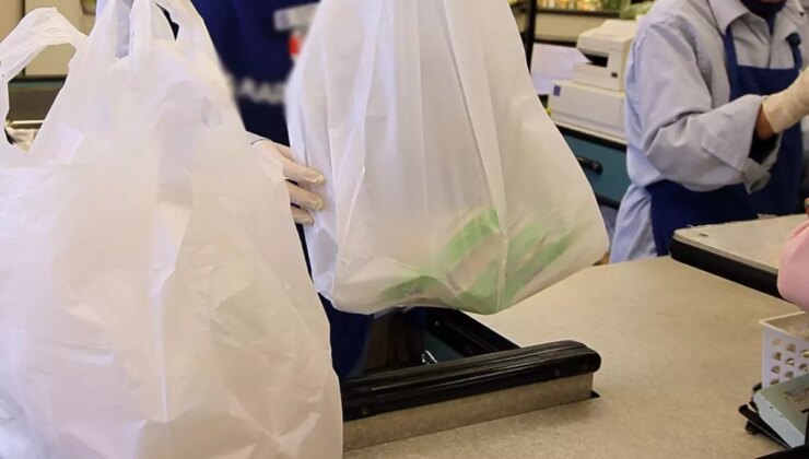 Plastik poşet yerine sadece kağıt ve bez çanta satan marketler yandı