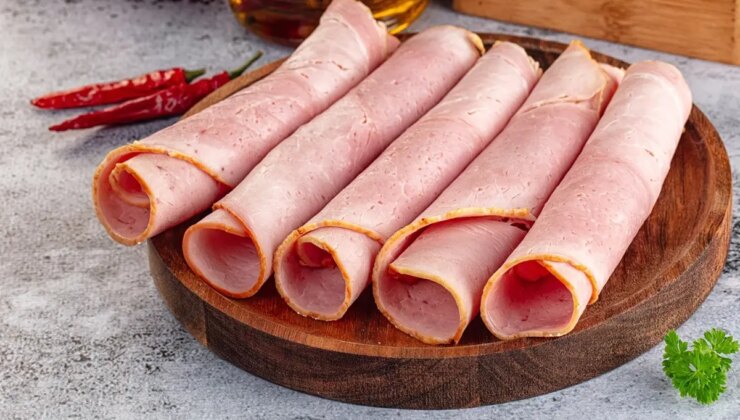 Zincir marketlerde de satılan salamdan domuz eti çıktı! 60 yıldır sektördeler