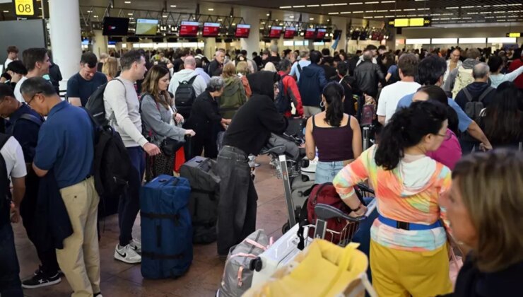 Avrupa’daki havalimanlarına siber saldırı! Yolcular bagajlarıyla ortada kaldı