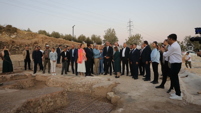 Bakan Ersoy: Yerin üzerindeki eserler kadar altındakilere de önem veriyoruz (2)