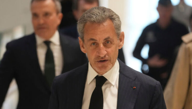 Bir mahkumiyet daha: Fransa’nın eski lideri Sarkozy, Kaddafi’den para almaktan suçlu bulundu