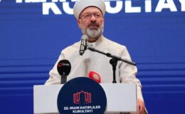 Diyanet İşleri Başkanı Erbaş: İmam Hatip Nesli Başörtüsü Zulmüne Karşı Önderlik Yaptı