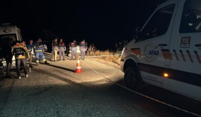 Otomobil uçuruma yuvarlandı: 4 ölü