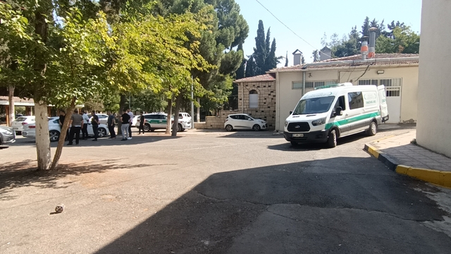 TIR’a arkadan çarpan otomobilin sürücüsü avukat öldü