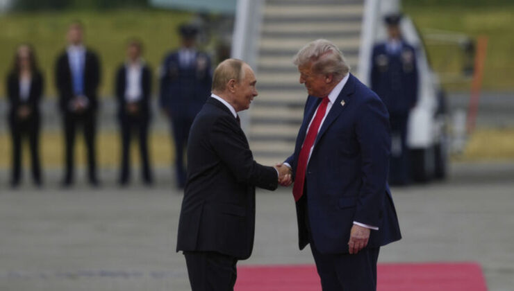 Beyaz Saray’dan Trump-Putin görüşmesine ilişkin: Tamamen masadan kalkmadı
