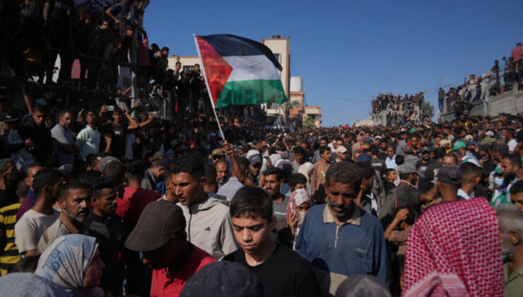 Hamas: İsrail, ateşkes anlaşmasını ihlal ederek Gazze’de Filistinlileri öldürdü