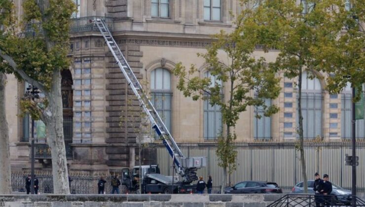 Louvre Müzesi soyguncularının kaçma anı ortaya çıktı
