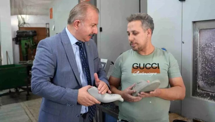 Suriyelilerin ülkelerine dönmesi ayakkabı sektöründe eleman sıkıntısına neden oldu