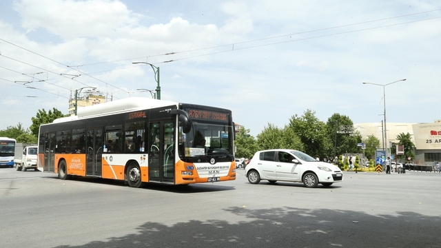 Gaziantep Büyükşehir, toplu ulaşım ağına öğrenciler için yeni bir hat ekledi