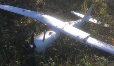 İzmit’e İHA düştü! Kamerası çalışır durumda, üzerinde kırmızı yıldız var