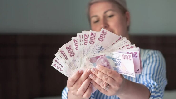 En düşük emekli aylığını 20 bin liraya yükselten teklif Meclis’ten geçti