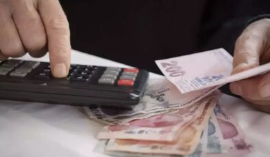 Masadaki rakam netleşti! İşte emekliye verilecek bayram ikramiyesi