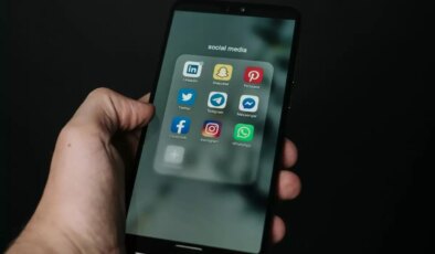 Meclis’ten geçti! Fransa’da 15 yaş altına sosyal medya yasağı