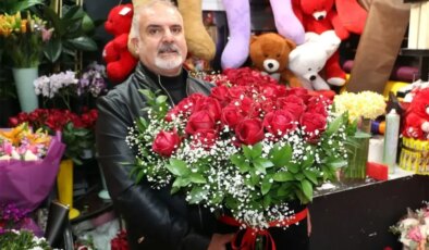 Çiçekçilerde 14 Şubat mesaisi: Bir buket 7 bin TL!