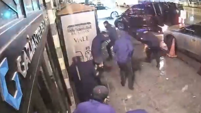 Gaziantep’te hesap tartışması sonrası restoran silahlı saldırı kamerada