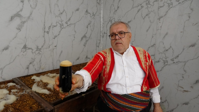 Gaziantep’te meyan şerbeti iftar sofralarındaki yerini aldı