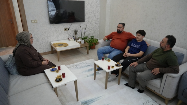 İslahiyeli depremzedeler: “Devlet-millet el ele ayağa kalktık”