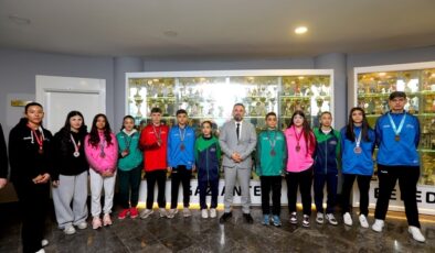 Mavi-beyazlı sporculardan ilk 40 günde 71 yeni madalyaBüyükşehir’de şampiyonluklar ardı ardına geliyor