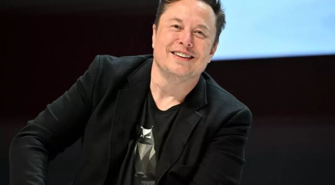 Musk tarihte 850 milyar dolar servete ulaşan ilk insan oldu
