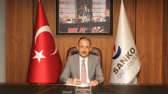 SANKO Üniversitesi Rektörü Prof. Dr. Dağlı: “Antep’in destansı direnişi 8 Şubat 1921’de ‘Gazi’ unvanıyla taçlandı”