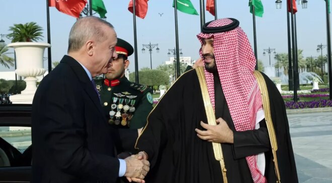 Türkiye ile Suudi Arabistan arasında 2 milyar dolarlık enerji anlaşması