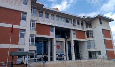 6 yaşındaki çocuğu bıçakla yaralayan hademe tahliye oldu