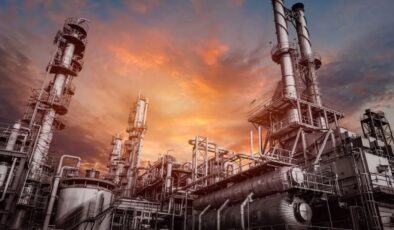 ABD İran gerilimi petrol fiyatlarını yeniden artırdı