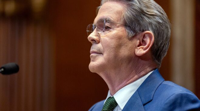 ABD, Rusya ve İran petrolüne yönelik yaptırım muafiyetlerini 30 günlüğüne uzattı