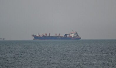 Dünya rahat nefes aldı! Hürmüz Boğazı’ndan ilk gemiler peş peşe geçti