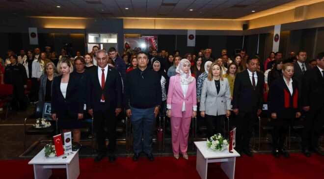 Gaziantep Kolej Vakfı’nda buruk 23 Nisan