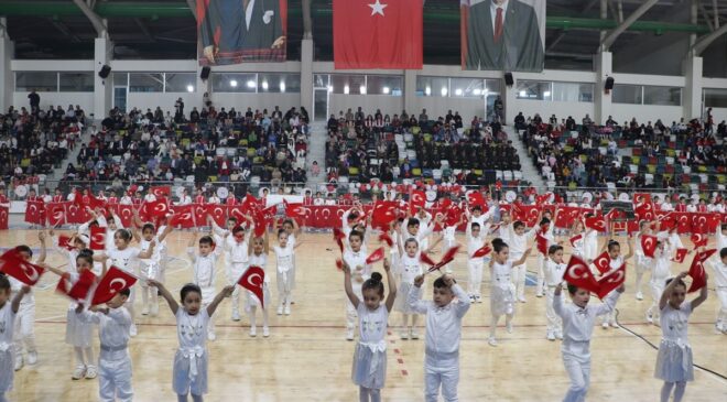 Gaziantep ve çevre illerde 23 Nisan Ulusal Egemenlik ve Çocuk Bayramı kutlandı