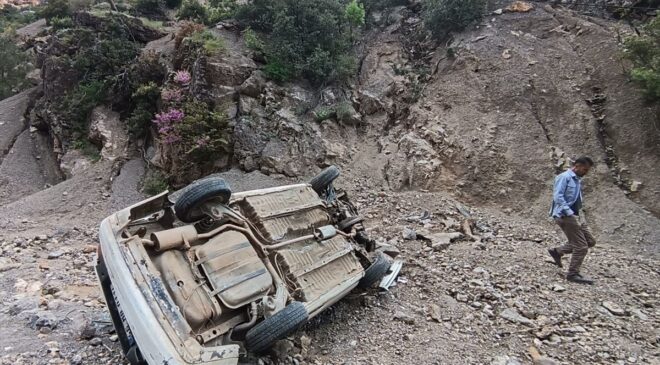 Gaziantep’te dere yatağına devrilen otomobilin sürücüsü yaralandı