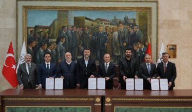 Gaziantep’te Hacı Mahmut Saruhan Camisi’nin yapımı için protokol imzalandı