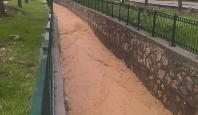 Gaziantep’te sağanak hayatı olumsuz etkiledi