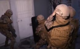 Gaziantep’te siber dolandırıcılık operasyonu: 20 gözaltıŞüphelilerin banka hesaplarında 22 milyon 300 bin TL’lik hareket tespit edildi