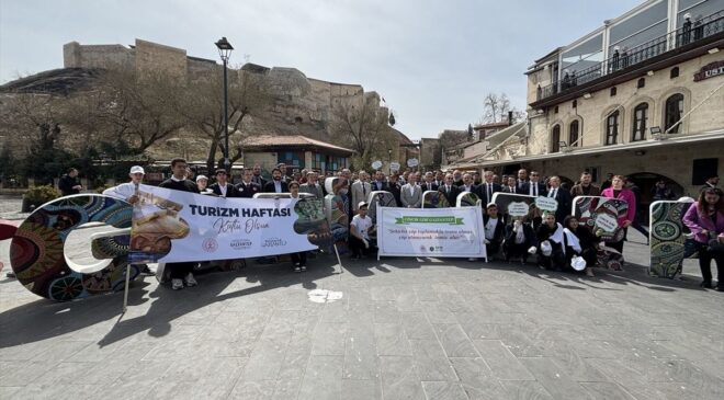 Gaziantep’te Turizm Haftası kapsamında yürüyüş düzenlendi