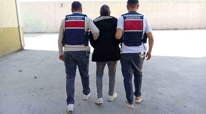 Kesinleşmiş hapis cezalarıyla aranan 2 şahıs yakalandı