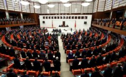 Sosyal medya ve doğum izni düzenlemelerini içeren kanun teklifi TBMM’de kabul edildi