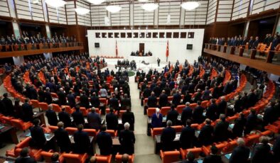 Sosyal medya ve doğum izni düzenlemelerini içeren kanun teklifi TBMM’de kabul edildi