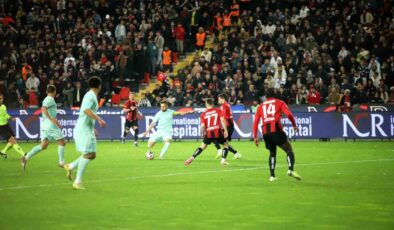 Trendyol Süper Lig: Gaziantep FK: 3 Kayserispor: 0 (Maç sonucu)