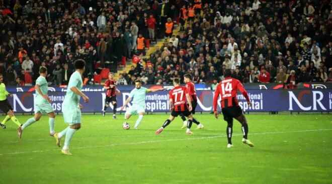 Trendyol Süper Lig: Gaziantep FK: 3 Kayserispor: 0 (Maç sonucu)