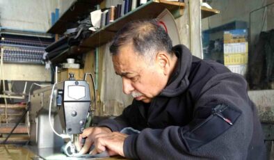 Yarım asırdır geleneksel şalvar dikiyor