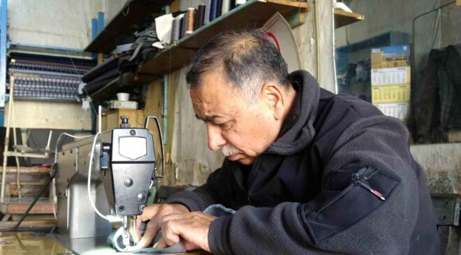Yarım asırdır geleneksel şalvar dikiyor