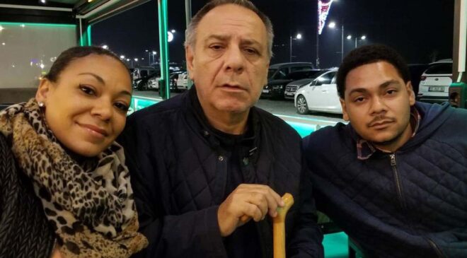 Annelerinin yıllarca sakladığı gerçek ortaya çıktı: Amerikalı kardeşler İzmirli iş insanının çocukları