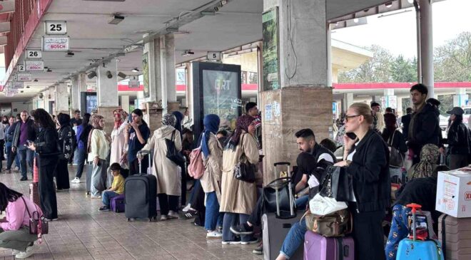 Gaziantep otogarında Kurban Bayramı yoğunluğu başladı