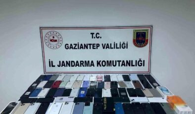 Gaziantep’te 3 milyon TL değerinde kaçak telefon ele geçirildi