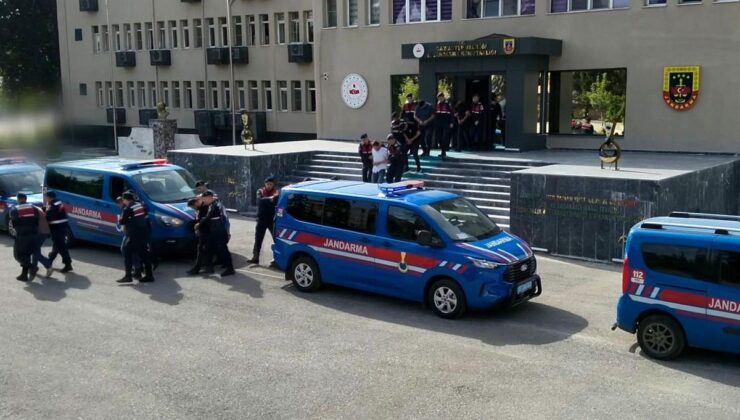 Gaziantep’te göçmen kaçakçılığı organizatörlerine şafak operasyonu: 7 şahıs tutuklandı